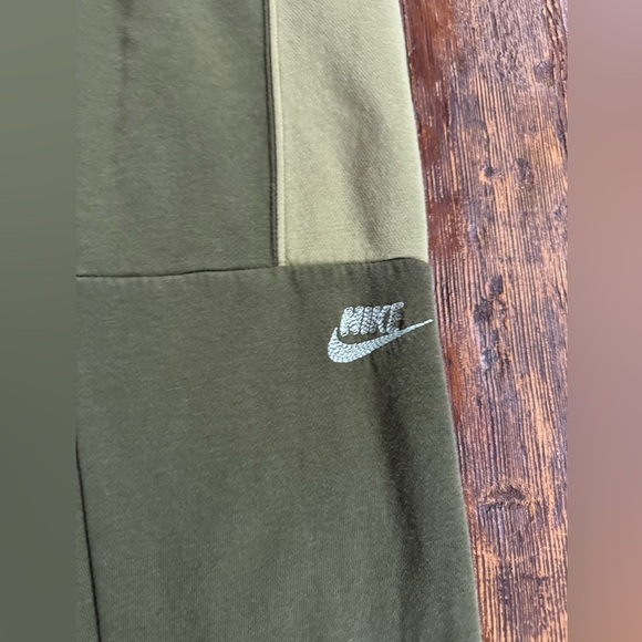 Nike boys joggers size medium - Picture 2 of 6